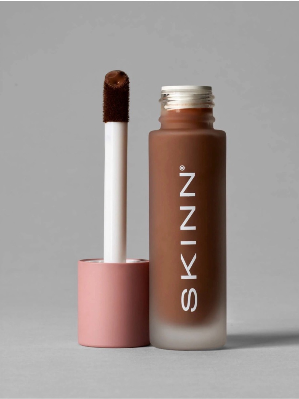 8N SKINN Scientific Color Foundation + Concealer - Neutral Deep